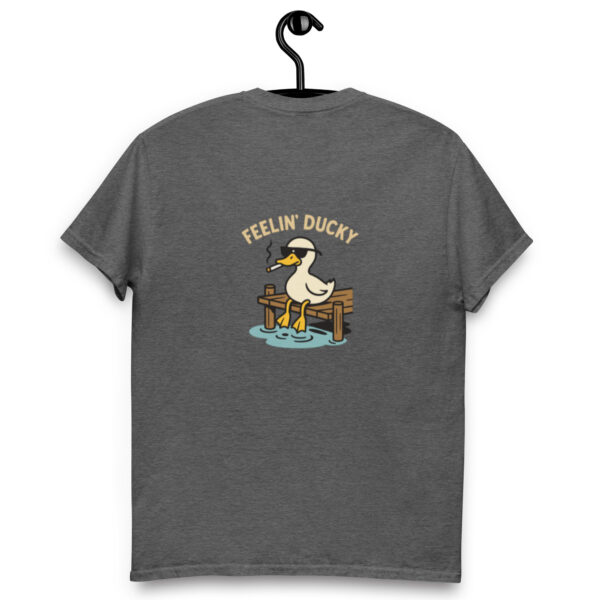 Klassisches Unisex T-Shirt – Bild 10